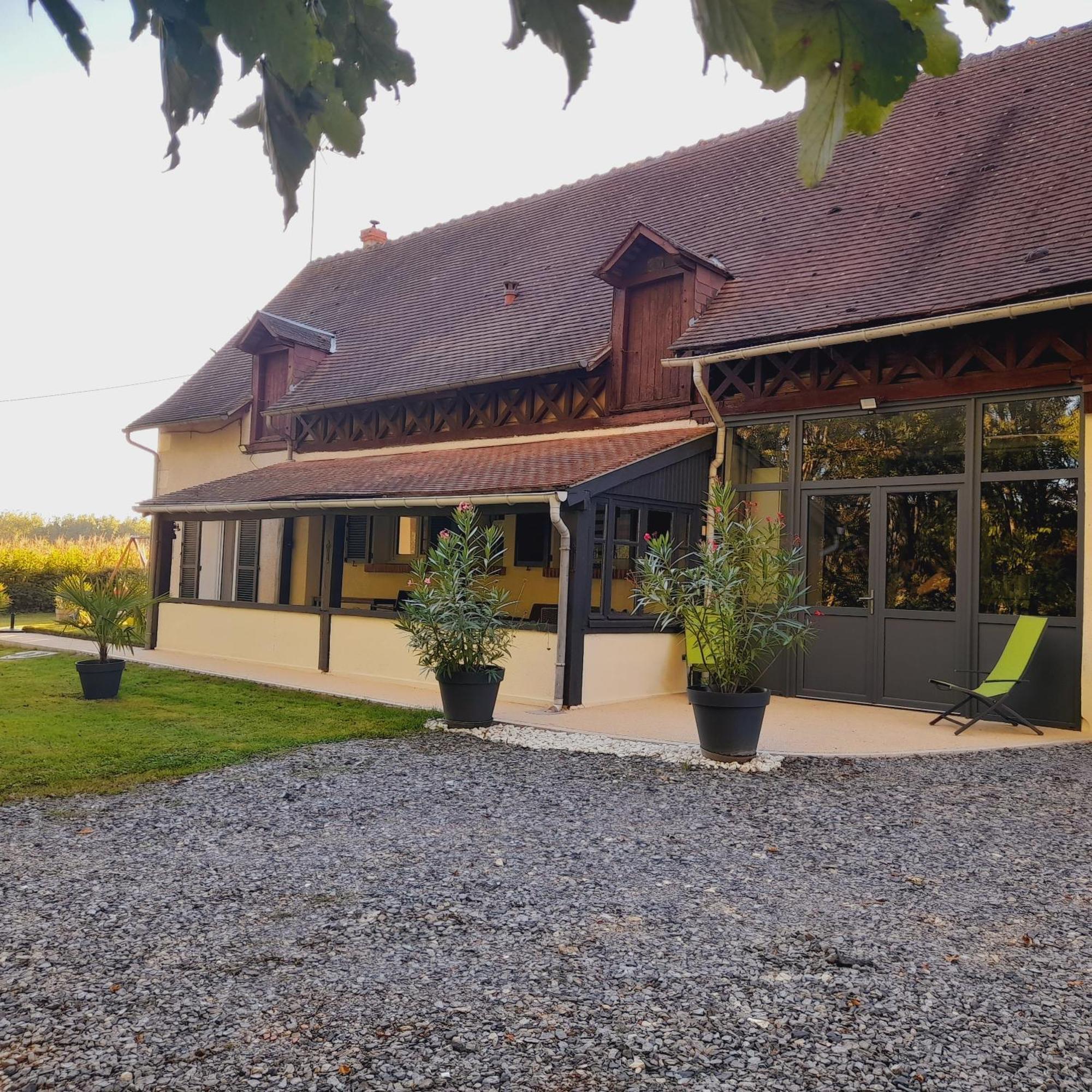 Gite Les Vignes Du Chateau - 4 Personnes Gehee Exteriér fotografie